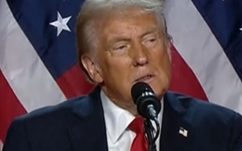 Já eleito, Trump faz discurso como presidente dos EUA