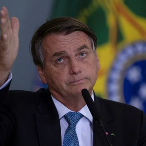 STF deve barrar Bolsonaro na posse de Trump, diz CNN