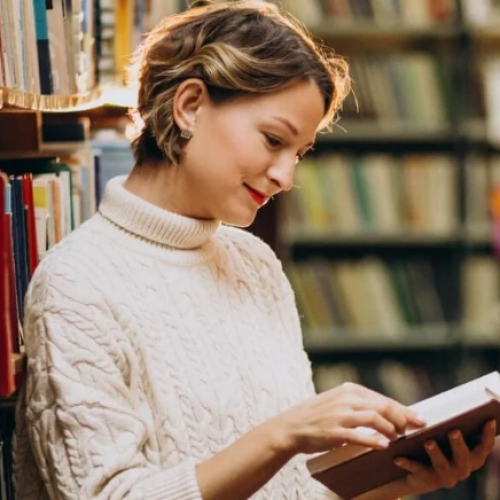 Mais da metade dos brasileiros não lê livro, aponta pesquisa; Bíblia é leitura mais marcante