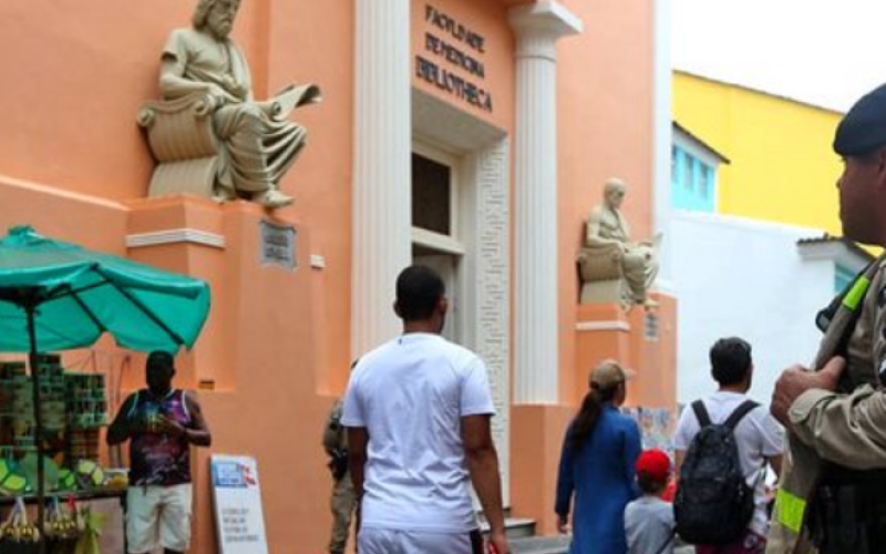 Governo aprova lei que endurece punições a trabalhadores que facilitarem turismo sexual
