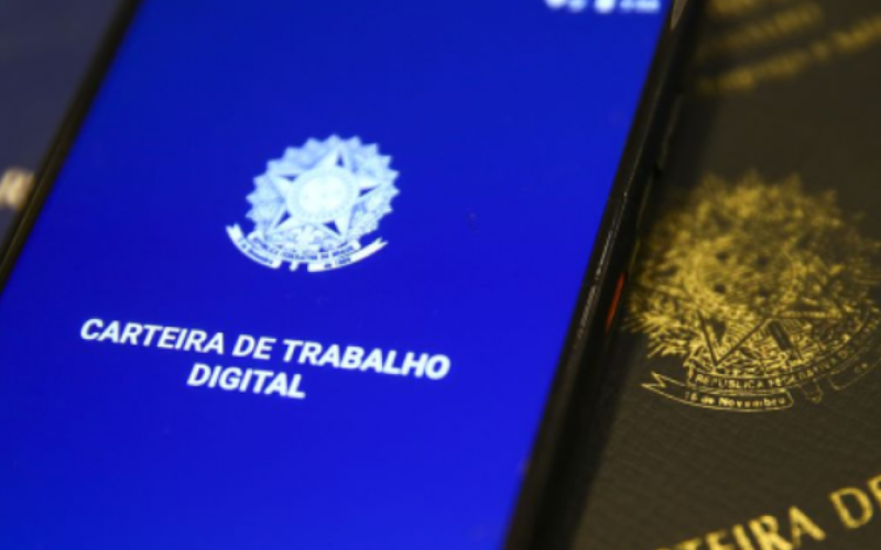 Desemprego atinge menor patamar da história no trimestre terminado em novembro, diz IBGE
