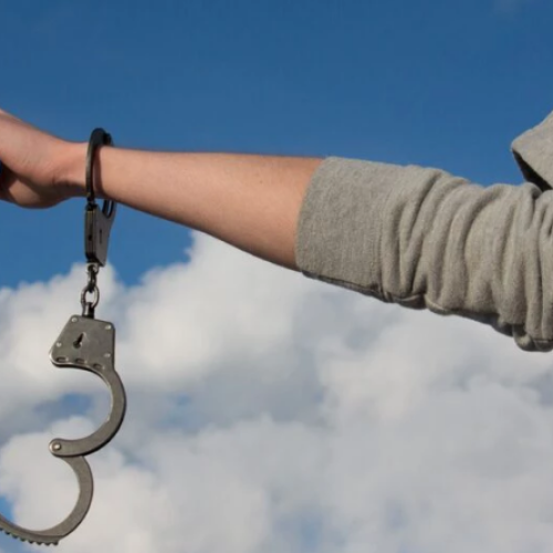 RJ: Deputados criticam saidinha de Natal após evasão de presos