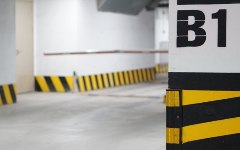 Surreal! Ex-presidente do STJ e parentes de ministro brigam por vagas de garagem há 14