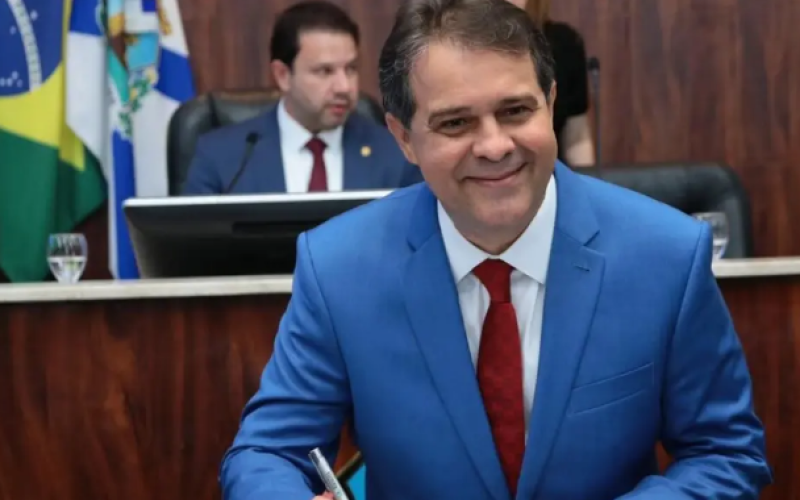 Prefeito de Fortaleza reduz o próprio salário em 20%