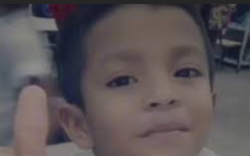 Criança morre asfixiada após sua mãe deitar sobre seu corpo