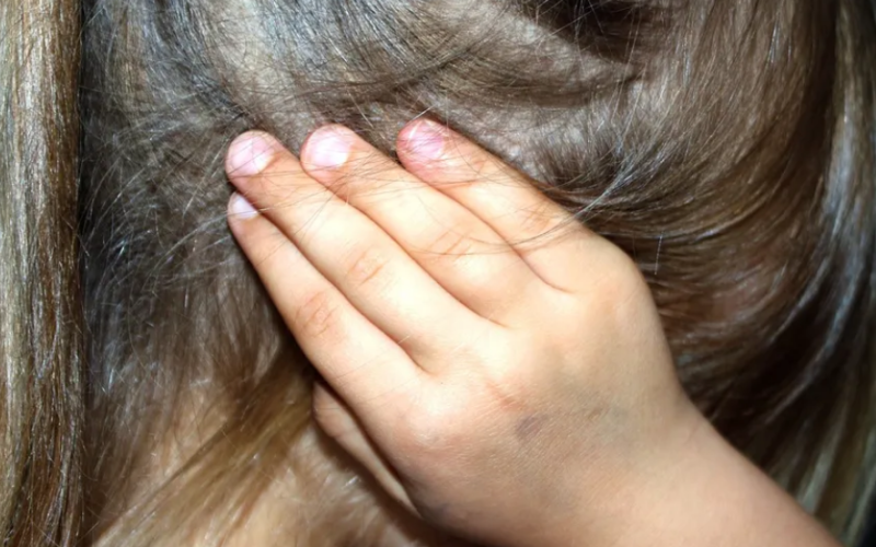 Brasil registra 33 denúncias por hora de violência infantil