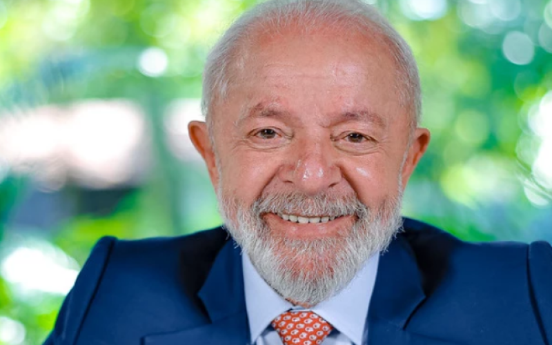 Lula: Vou entregar a faixa ao eleito. Não vou fugir para Miami