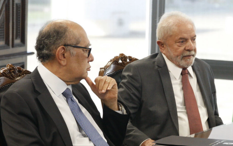 Ministro Gilmar Mendes tenta atenuar impopularidade de Lula