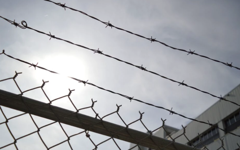 EUA querem construir centros de detenção de imigrantes ilegais