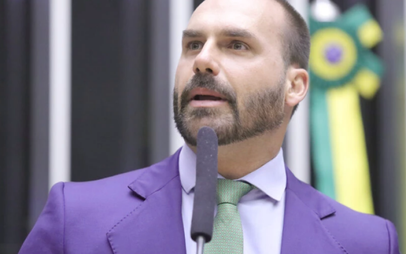 Eduardo B. rebate falas de José Dirceu sobre “risco à democracia”