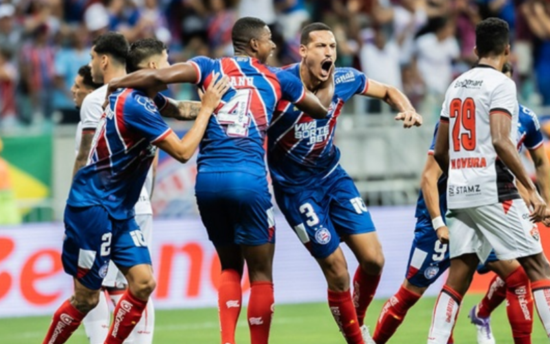 Bahia sai na frente na final do Baianão ao vencer o Vitória por 2 a 0 na Fonte Nova
