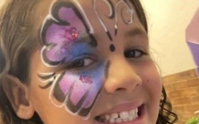 Menina de 8 anos morre após inalar desodorante em desafio