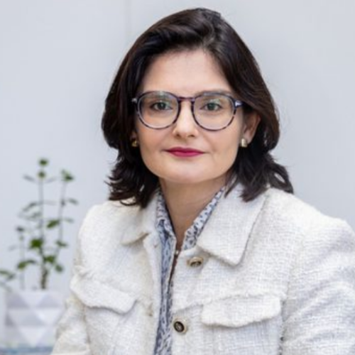 Balança comercial pós-tarifaço é tema da Voz do Brasil