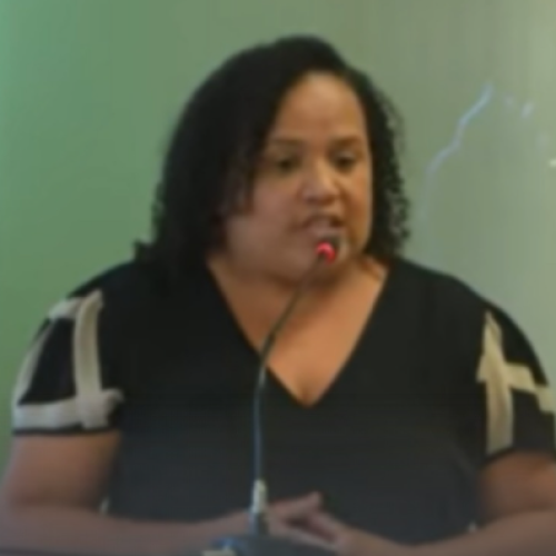 Motorista de aplicativo compara preço da corrida a passagem de ônibus