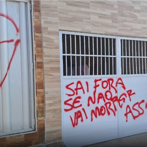 Criminosos ligados ao Comando Vermelho (CV) estão expulsando moradores