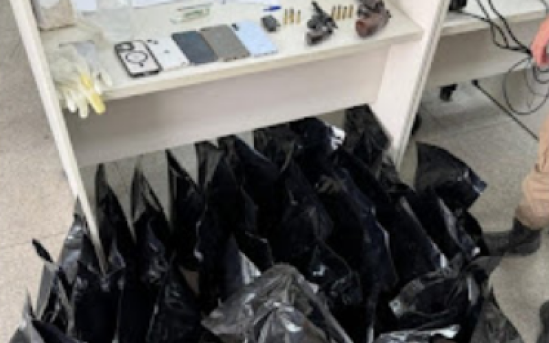 Elementos tombam em confronto com a Polícia Militar em Ponto Novo e grande quantidade de drogas foram apreendidas