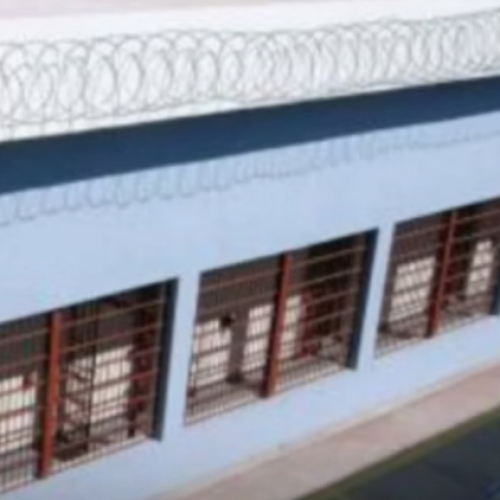 Professora flagrada fazendo sexo com detento