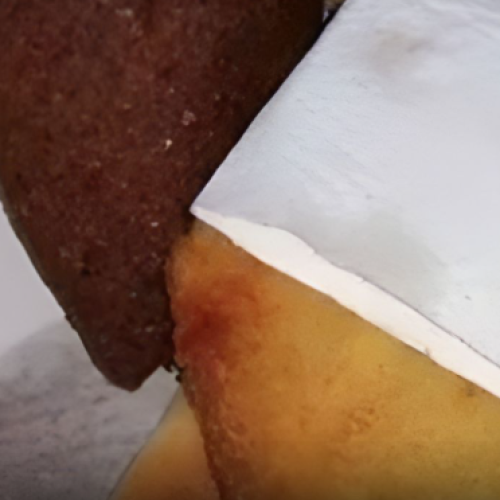 Jovem recebe lanche com dedo humano dentro