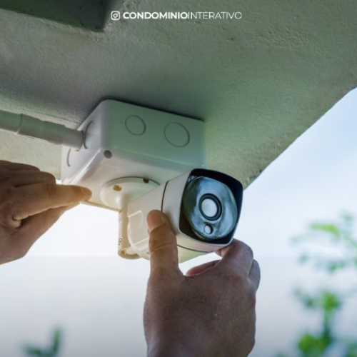 Condomínio é condenado por violar a privacidade de vigia com escuta