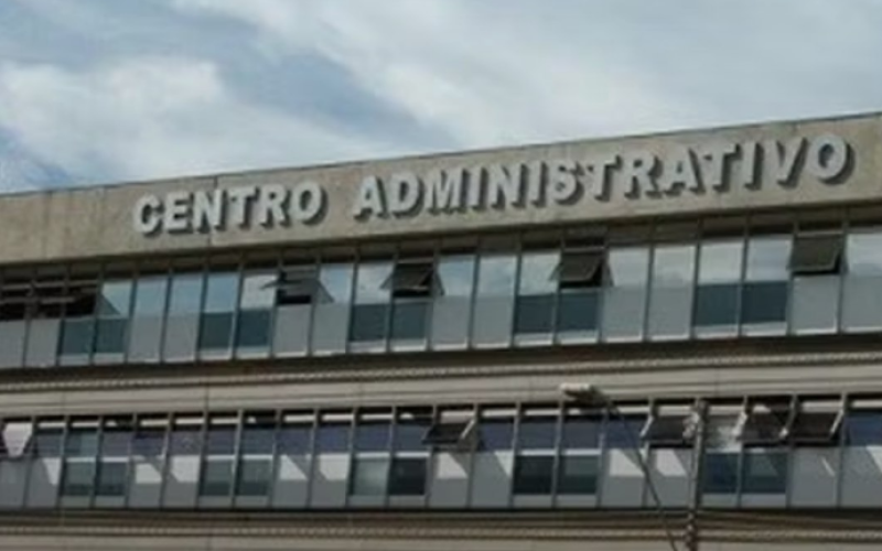 Servidora tem diploma cassado por apresentar diploma falso