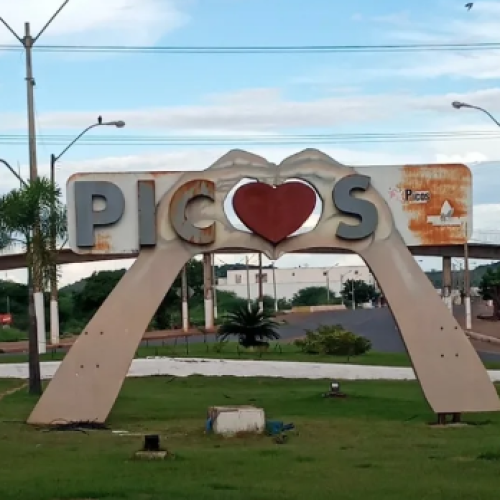 PICOS:Homem foi preso em cabaré ao tentar parcelar programa