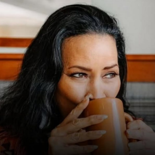 Estudo de Harvard aponta que consumo moderado de café pode favorecer envelhecimento saudável em mulheres