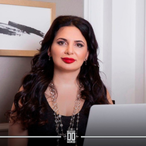 Mulher desvia mais de 4 bilhões foge de avião  más FBI consegue localiza-la