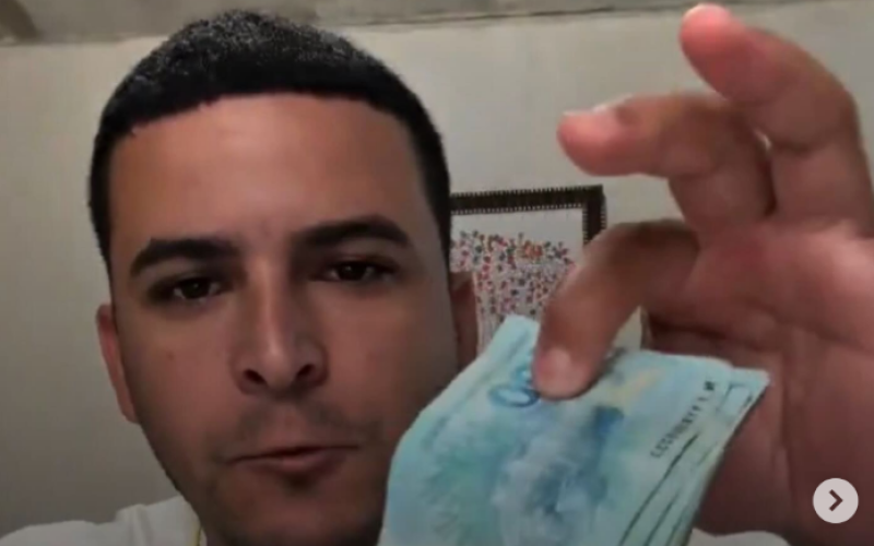 Homem com três filhos e esposa viraliza nas redes sociais ao mostrar que não consegue sobreviver com o salário mínimo no Brasil