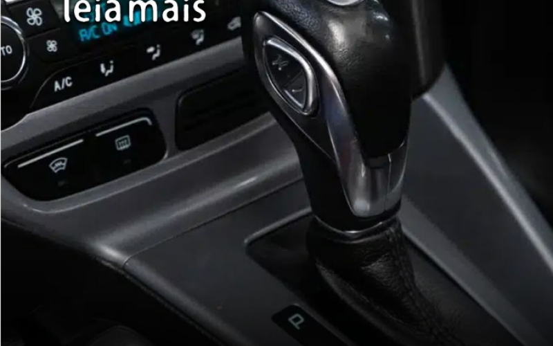 Governo projeta lei para criar carteira de motorista exclusiva para carros automáticos