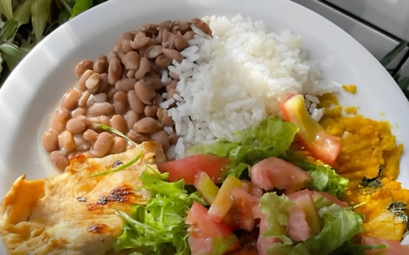 Arroz com feijão: dupla perfeita também para o intestino! 🌱