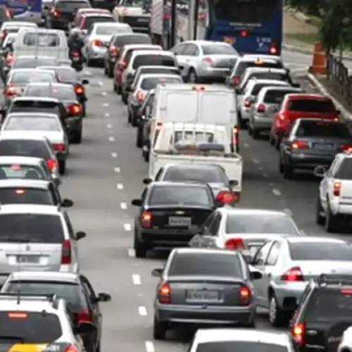 A Proposta de Emenda à Constituição (PEC) 72/23, que isenta de IPVA os veículos terrestres com 20 anos ou mais de fabricação