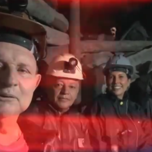 Deputado Adolfo e esposa desce as profundezas da minas de esmeraldas em Campo Formoso