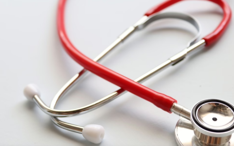 Senado avança na criação do “OAB da medicina” e debate sobre avaliação divide setor