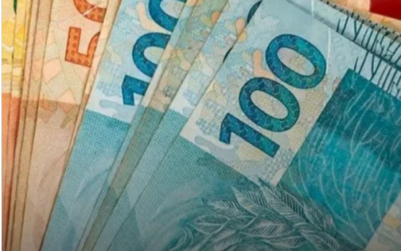 Quase 70% das pessoas vão evitar festa de fim de ano para economizar