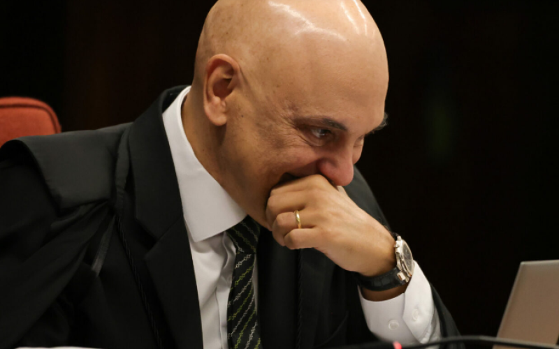“Tortura” contra Bolsonaro pode causar prisão de Moraes