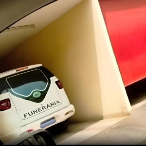 Carro Funerário flagrado em motel no Goiás