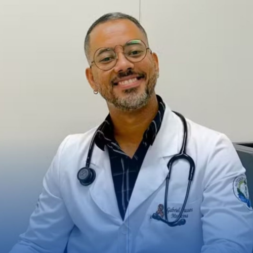 Autista que era entregador passa em quatro faculdades de medicina