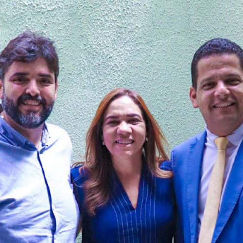 Foto: Adolfo Loiola-Sec. Saúde Roberta Santana e o prefeito Laércio Júnior