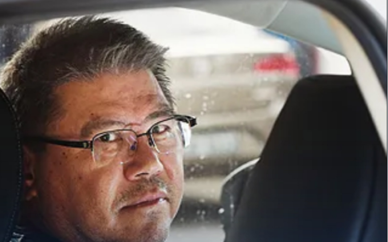 Engenheiro se torna motorista de UBER e culpa Lula