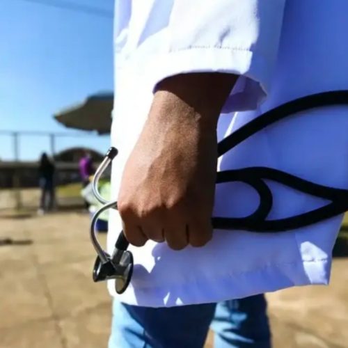 Justiça da Bahia barra parceria entre estado e governo de Cuba para estudantes de medicina!