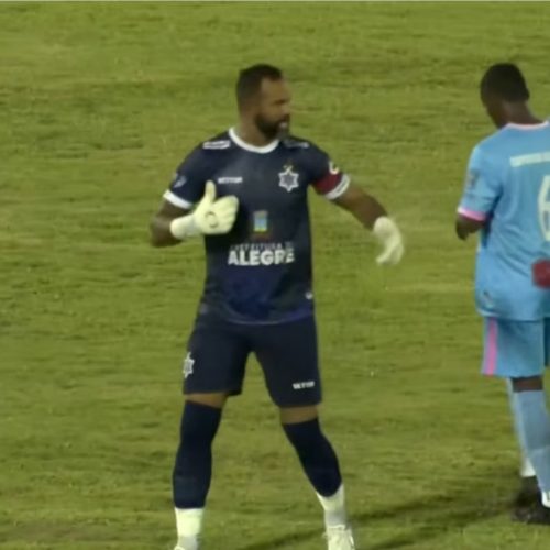 Bruno volta atuar como goleiro!