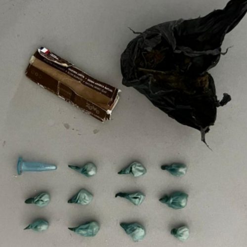 Polícia Militar apreende drogas durante festa em Lage dos Negros, em Campo Formoso