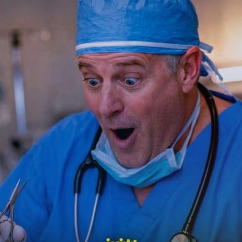 Criança nasce com dois pênis no Paquistão e passa por cirurgia para retirada de um dos órgãos