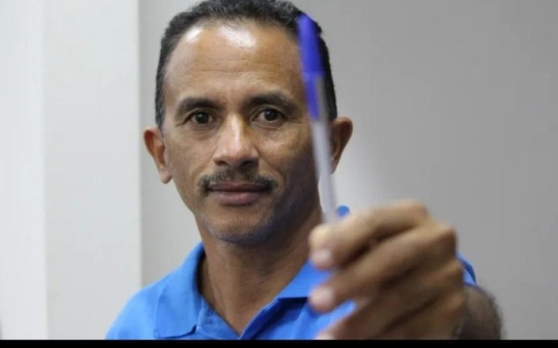 Manoel Gomes, o “Caneta Azul”, demonstra despreparo em entrevista e levanta dúvidas sobre candidatura a deputado federal