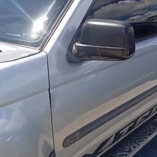 Veículo é rebocado após estacionar em vaga para pessoa com deficiência sem credencial em Senhor do Bonfim