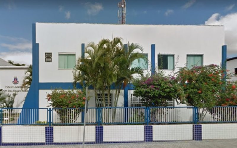 Homem conduzido pela PM por desatar juiz em Senhor do Bonfim