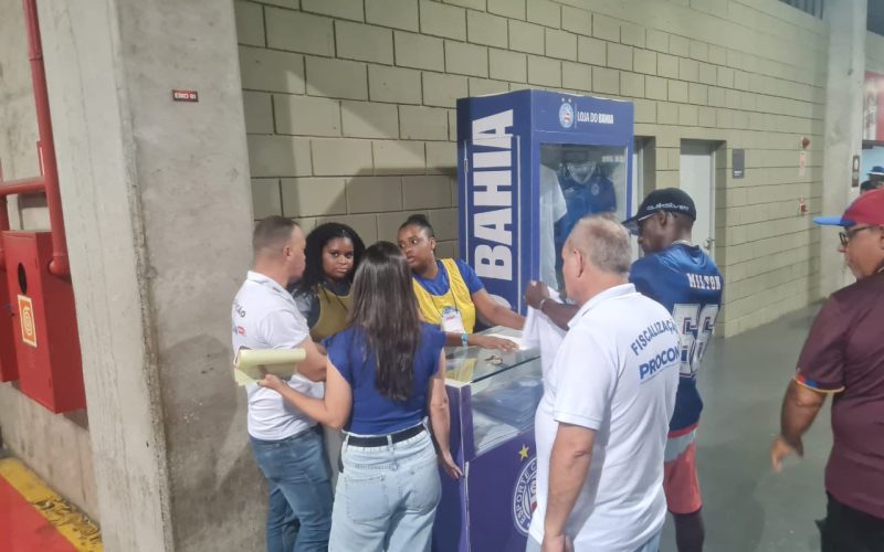 Procon-Ba fiscaliza eventos para garantir direitos dos consumidores/as no verão