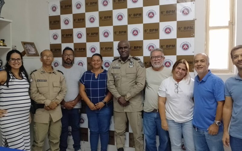 Comandante do 6º BPM e assessores do deputado Bobô debatem sobre a implantação de pelotão no distrito Igara