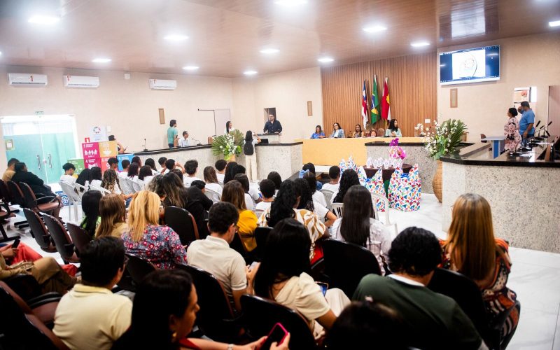 Prefeitura de Senhor do Bonfim certifica escolas destaque na I Conferência Municipal Infantojuvenil pelo Meio Ambiente