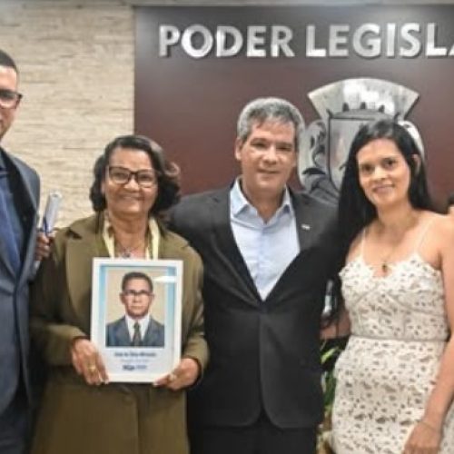 Câmara de Campo Formoso inaugura Galeria de Ex-Presidentes em noite de emoção e reconhecimento